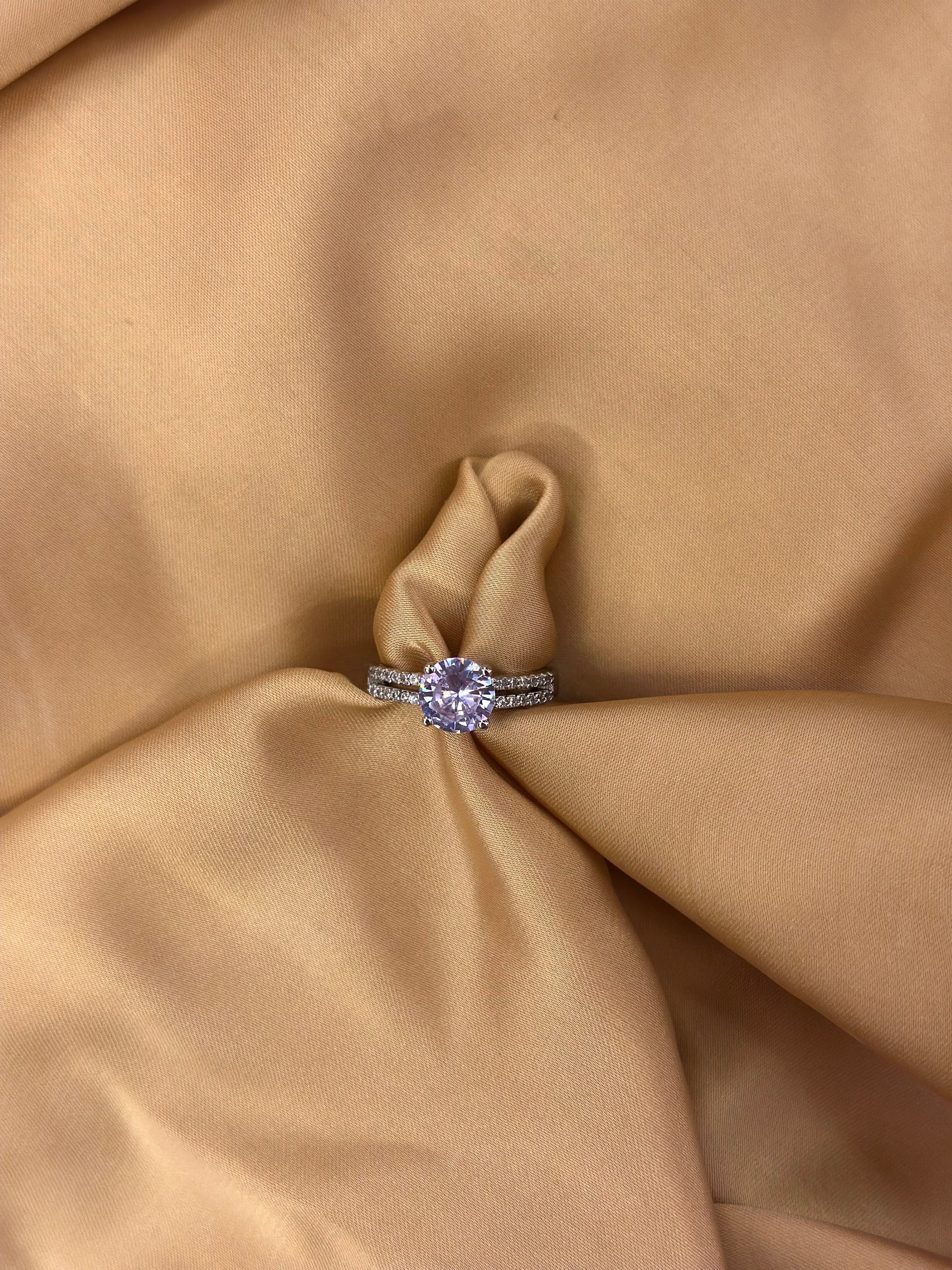 Luxe Radiance Silver Ring 💍